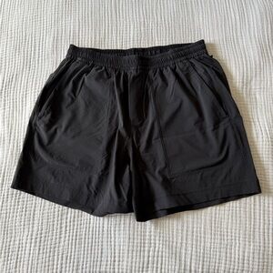 Lululemon 5” Bowline Athletic Shorts - Black, Medium, Used
